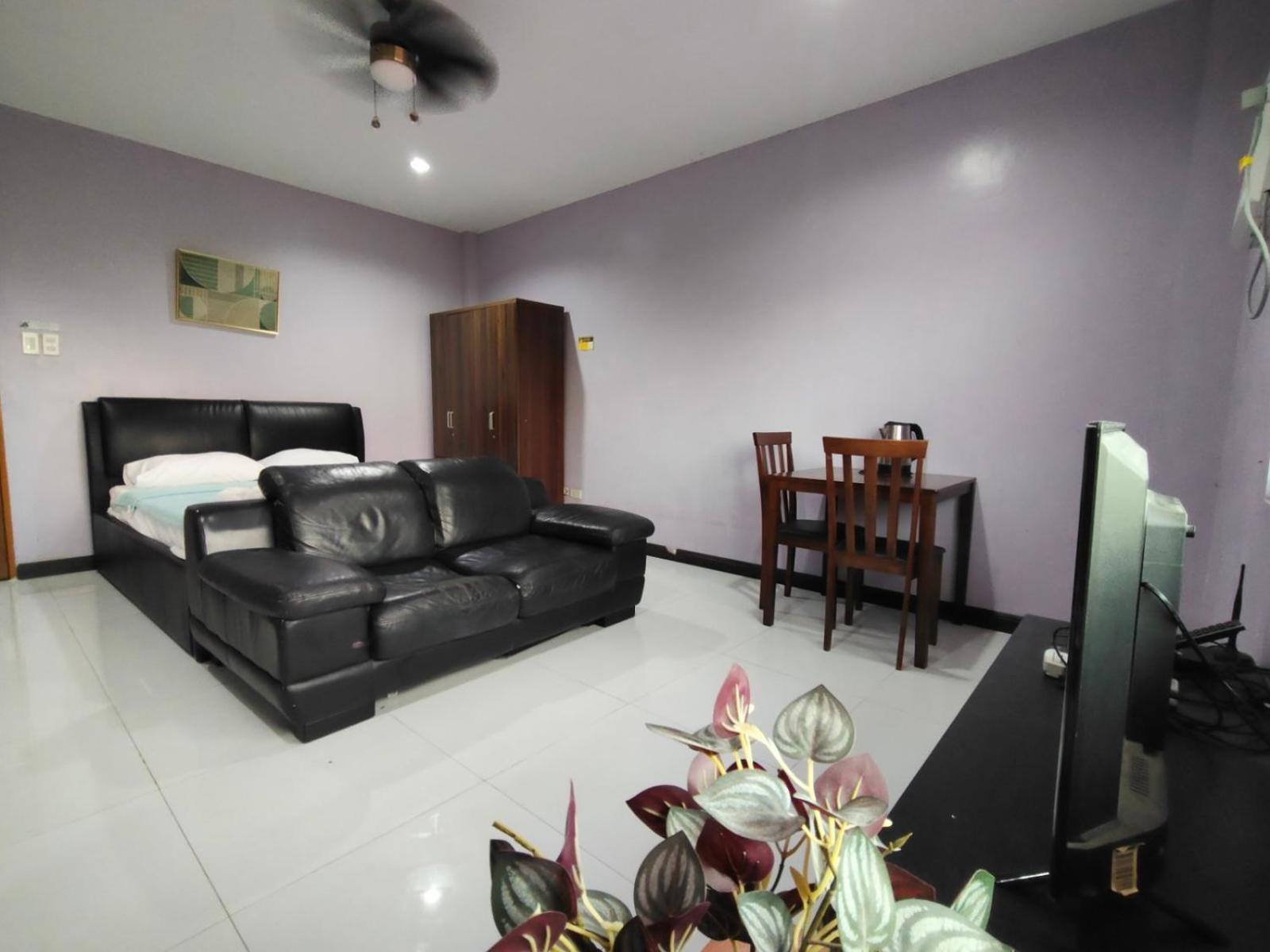 La Belladoza Near Airport Hotel Paranaque City Bagian luar foto